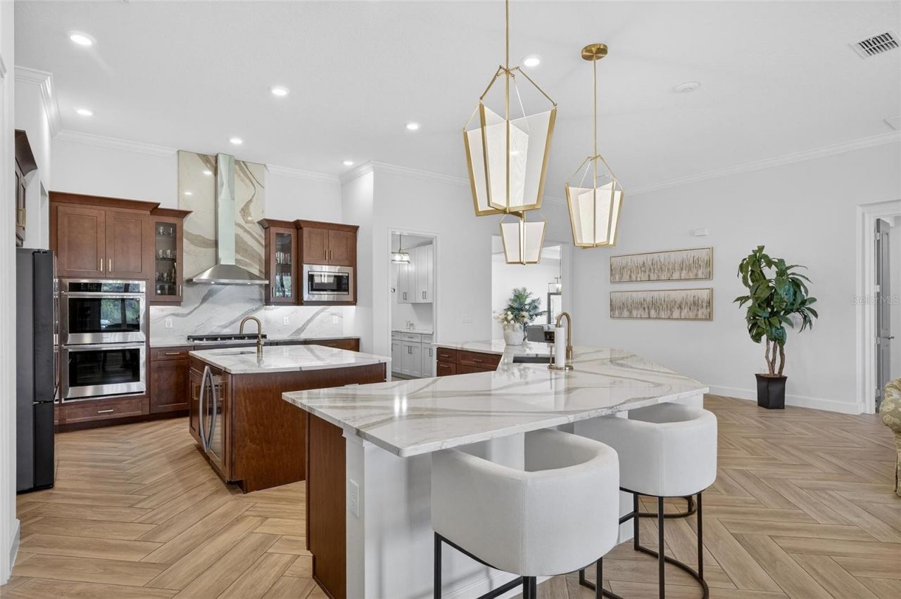 914 Signet Drive , Apollo Beach, FL 33572 Photo