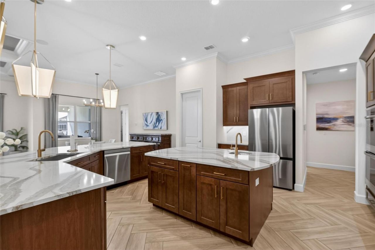 914 Signet Drive , Apollo Beach, FL 33572 Photo