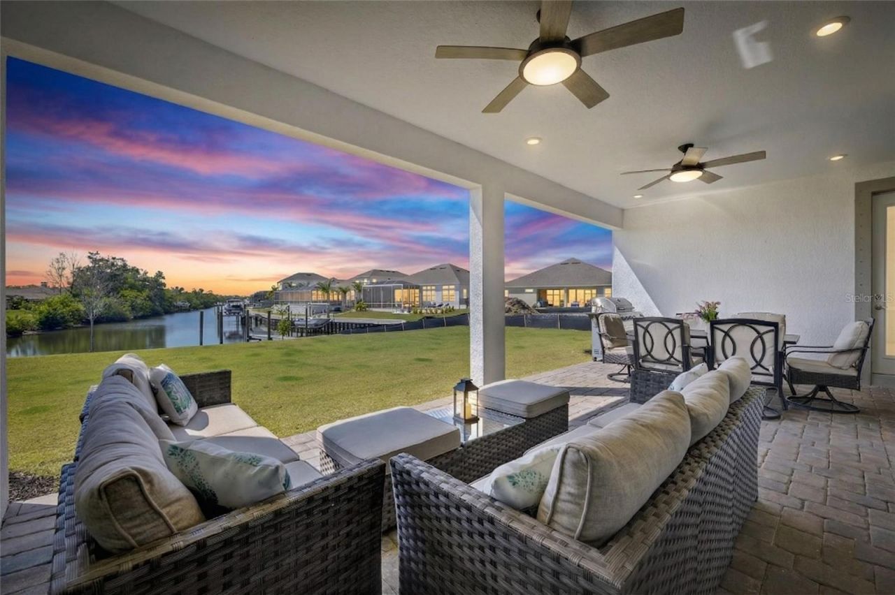 914 Signet Drive , Apollo Beach, FL 33572 Photo