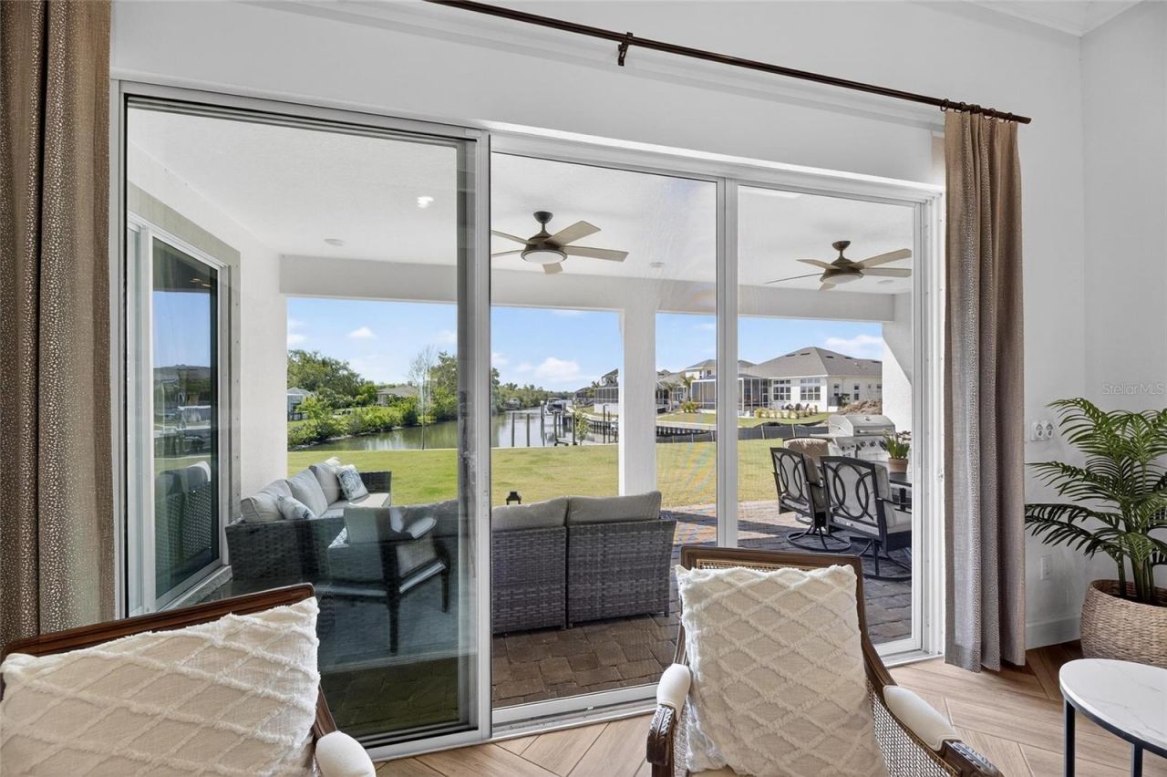 914 Signet Drive , Apollo Beach, FL 33572 Photo