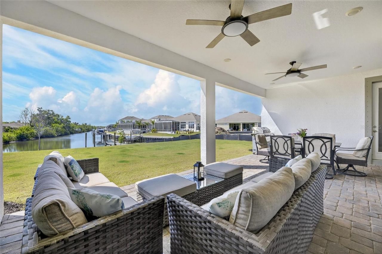 914 Signet Drive , Apollo Beach, FL 33572 Photo