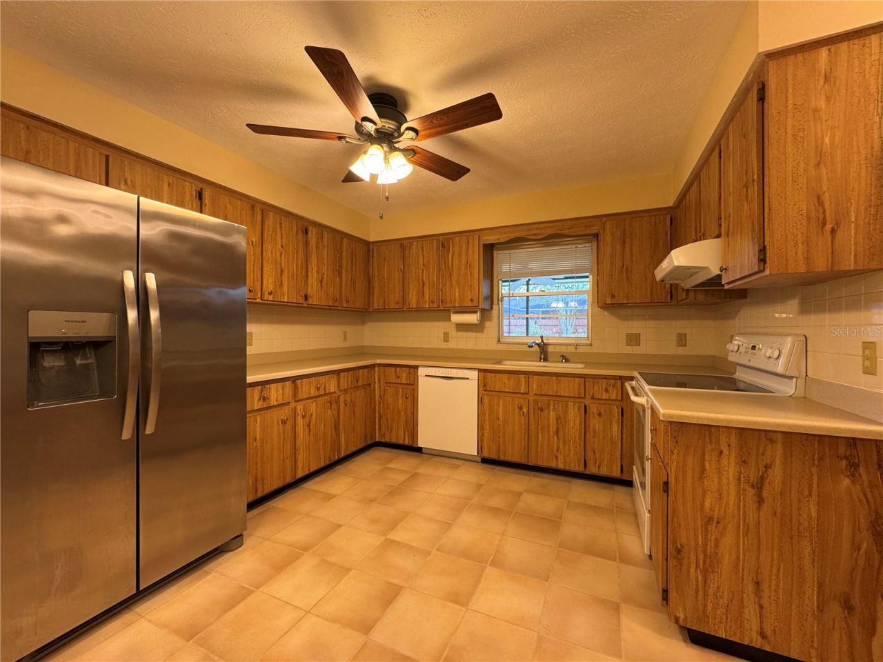 1709 Sakura Drive , Valrico, FL 33596 Photo