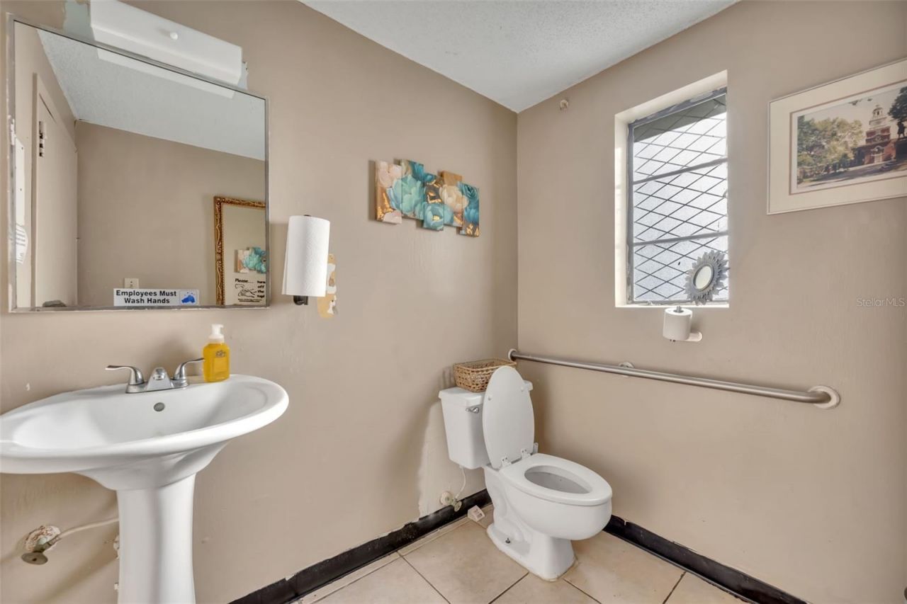 2200 N Volusia Avenue , Orange City, FL 32763 Photo