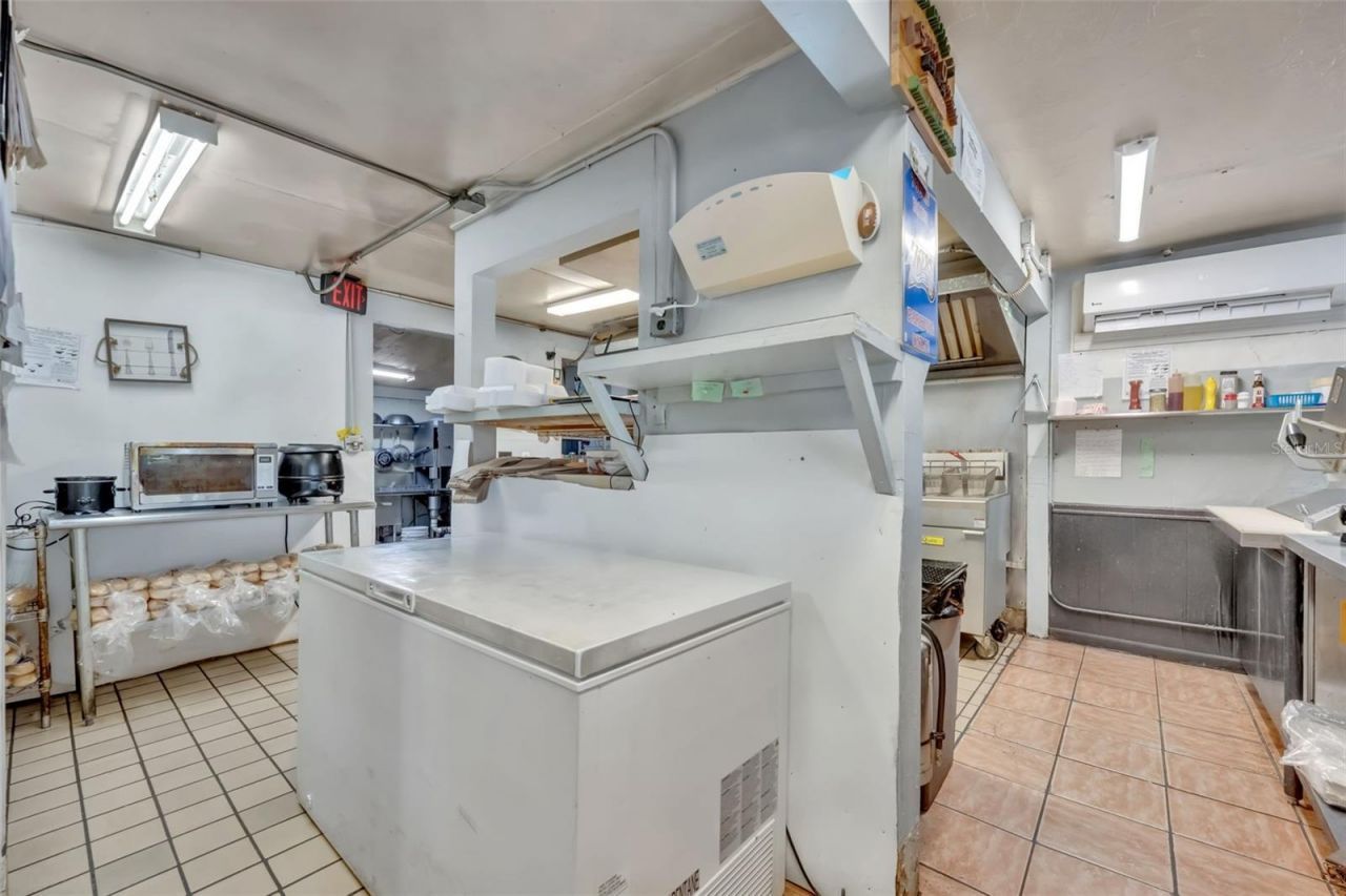 2200 N Volusia Avenue , Orange City, FL 32763 Photo