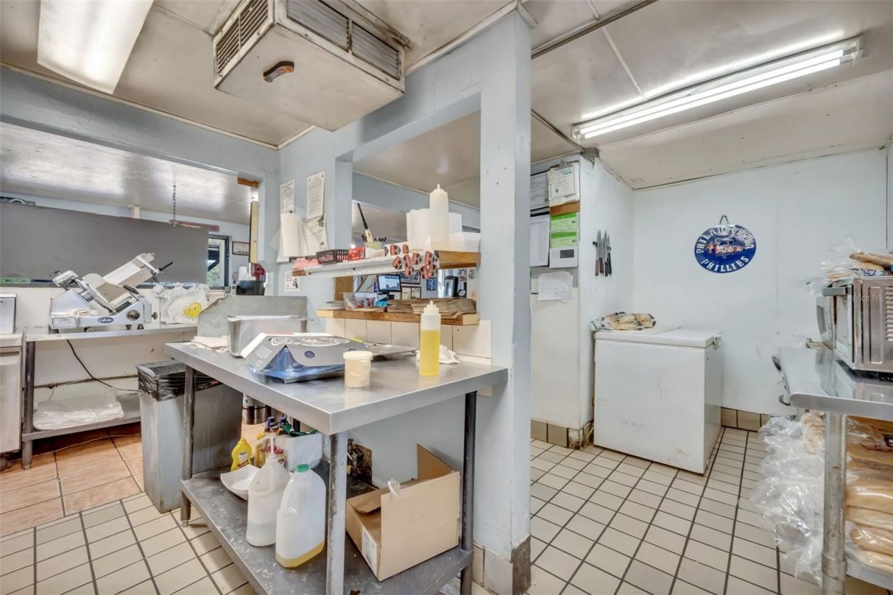 2200 N Volusia Avenue , Orange City, FL 32763 Photo