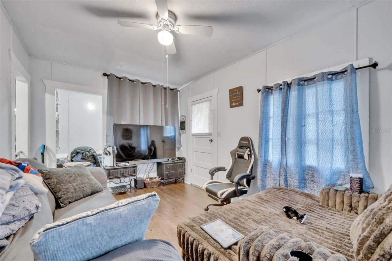 2200 N Volusia Avenue , Orange City, FL 32763 Photo