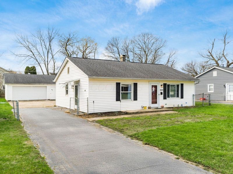 4849 Hillcrest Street S, Hilliard, OH 43026 Photo 2