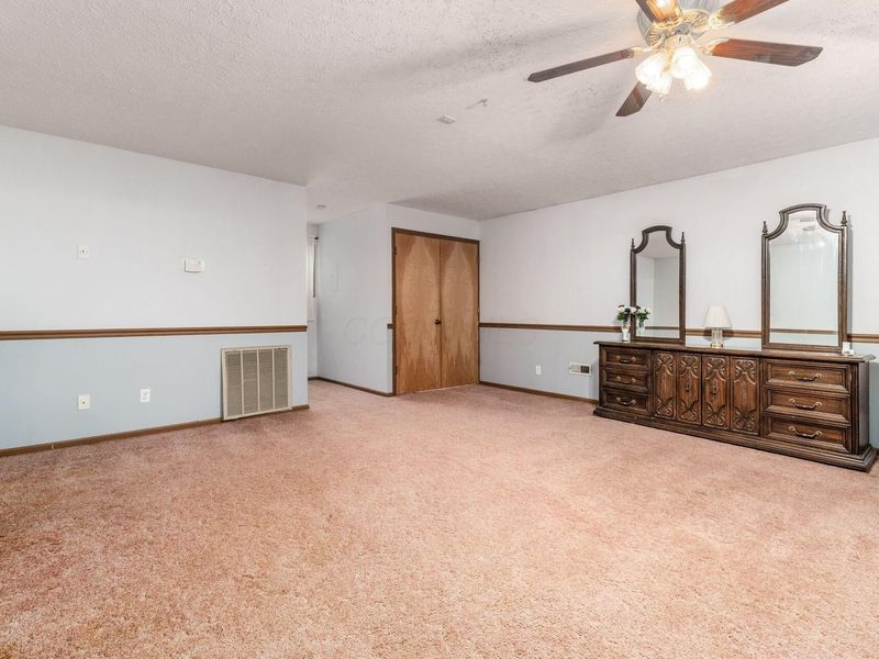 4849 Hillcrest Street S, Hilliard, OH 43026 Photo 24