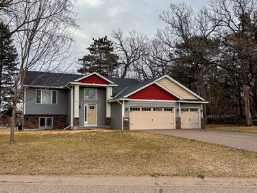 21215 Old Lake George Boulevard NW, Oak Grove, MN 55303