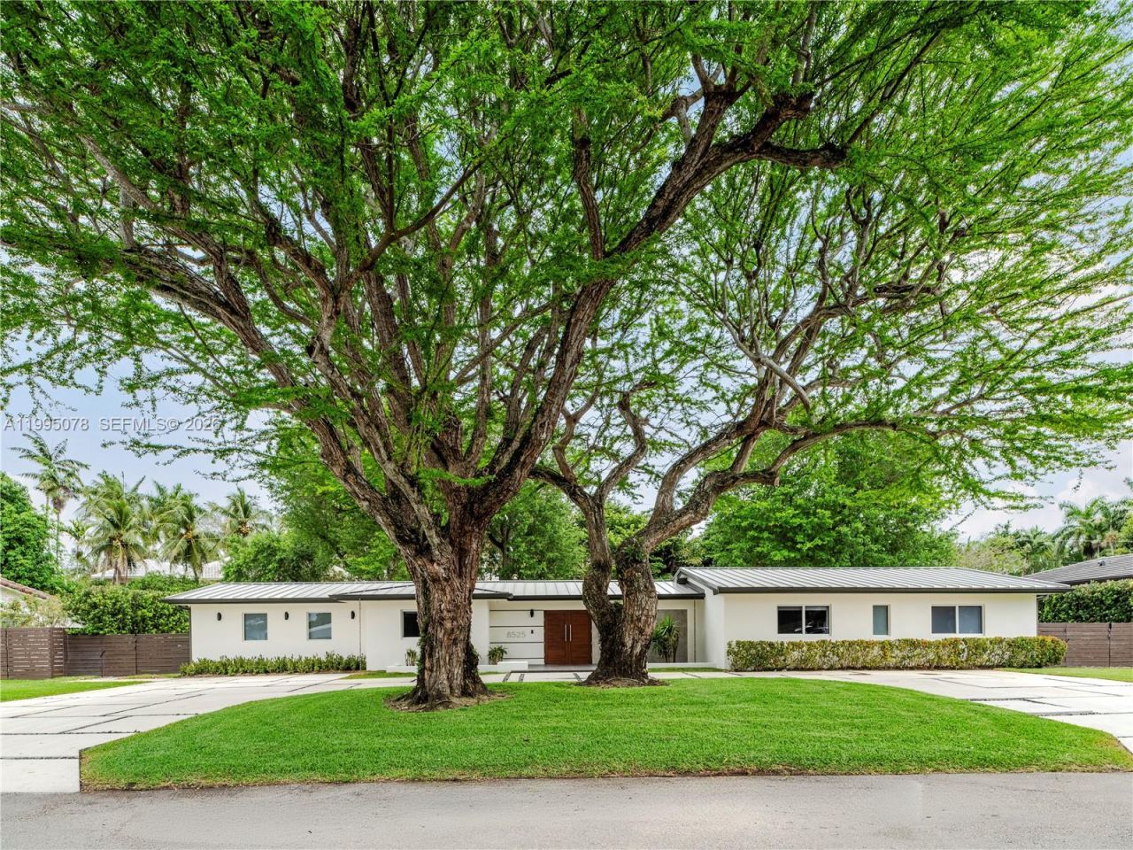 8525 SW 54th Ct , Miami, FL 33143 Photo