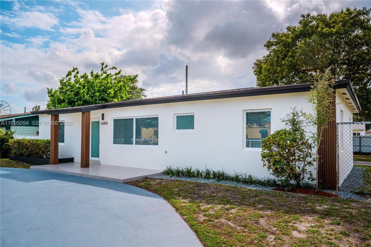 16050 NW 27th Ct , Miami Gardens, FL 33054 Photo