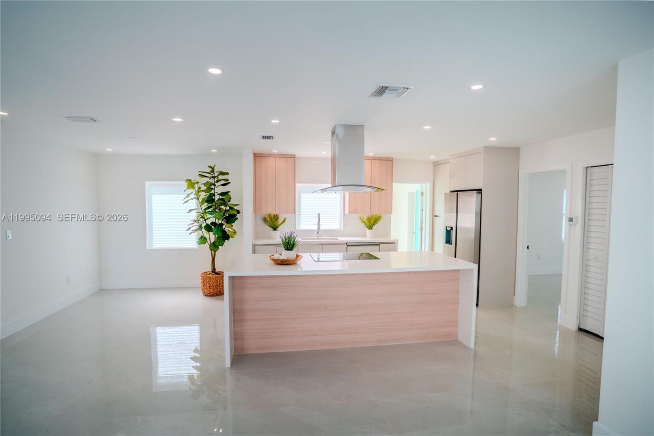 16050 NW 27th Ct , Miami Gardens, FL 33054 Photo