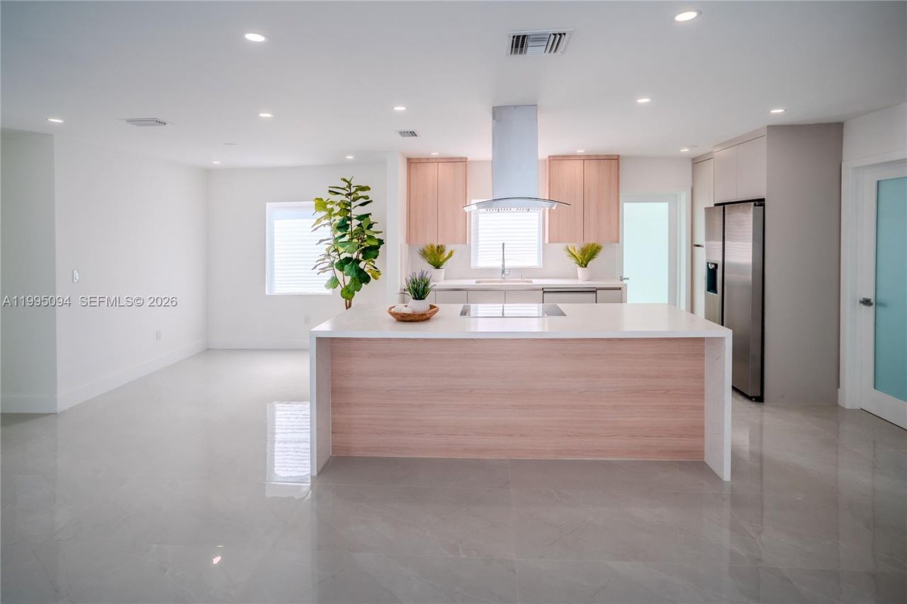 16050 NW 27th Ct , Miami Gardens, FL 33054 Photo