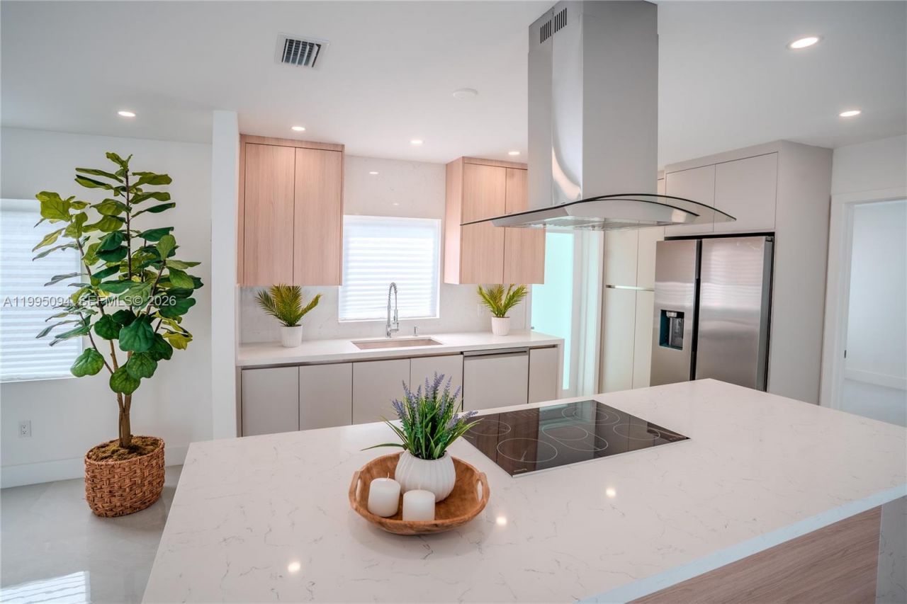 16050 NW 27th Ct , Miami Gardens, FL 33054 Photo