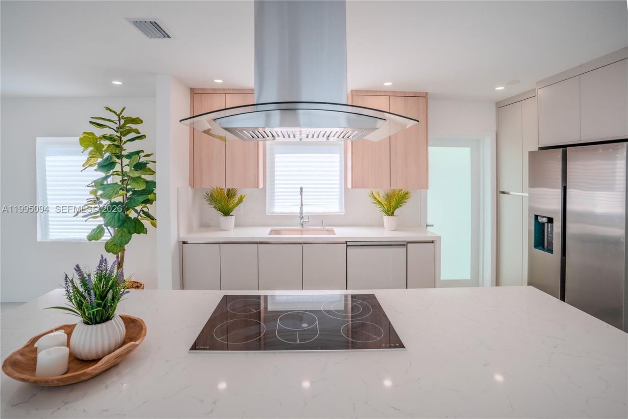 16050 NW 27th Ct , Miami Gardens, FL 33054 Photo