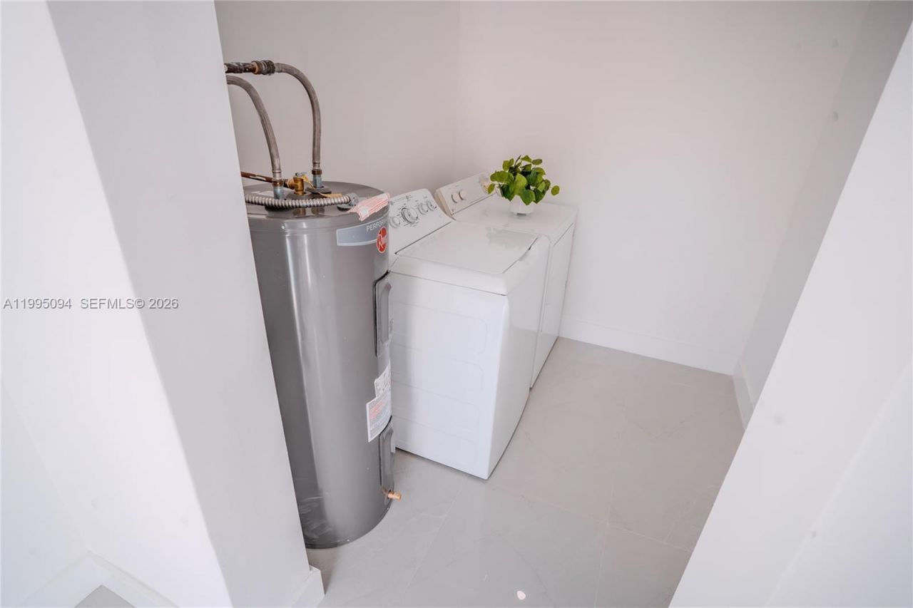 16050 NW 27th Ct , Miami Gardens, FL 33054 Photo