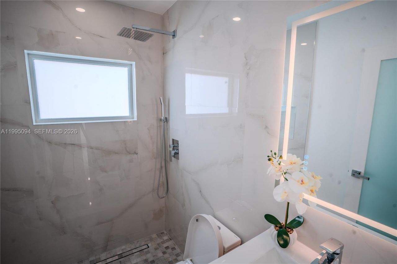 16050 NW 27th Ct , Miami Gardens, FL 33054 Photo