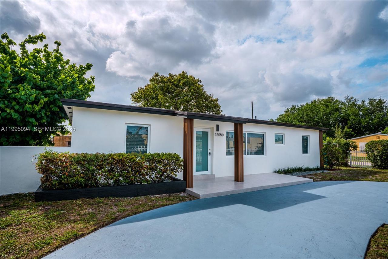 16050 NW 27th Ct , Miami Gardens, FL 33054 Photo