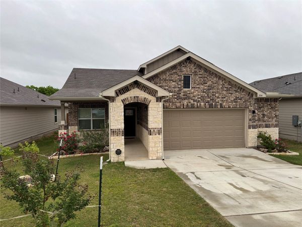204 James River DR, Hutto, TX 78634