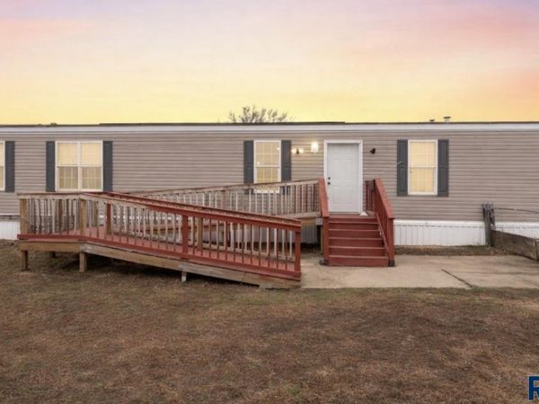 6013 W Flamingo Pl, Sioux Falls, SD 57107