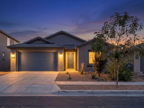 6037 Nauman Drive SE, Albuquerque, NM 87106