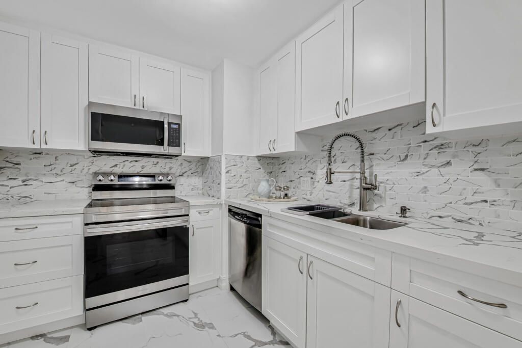 5600 N Flagler Drive, West Palm Beach, FL 33407 Photo