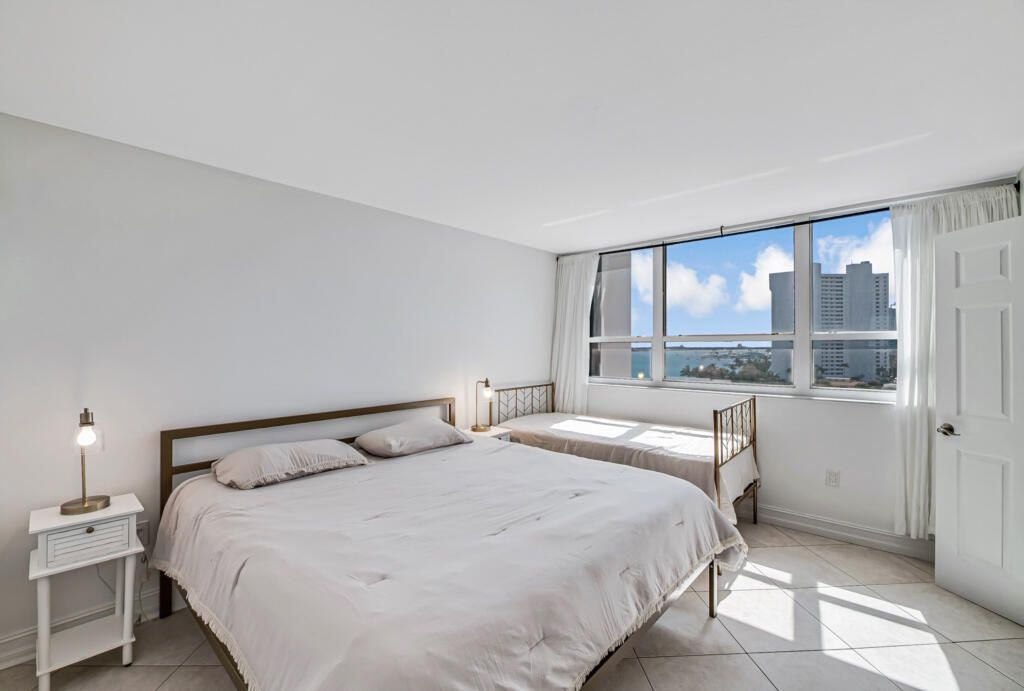 5600 N Flagler Drive, West Palm Beach, FL 33407 Photo