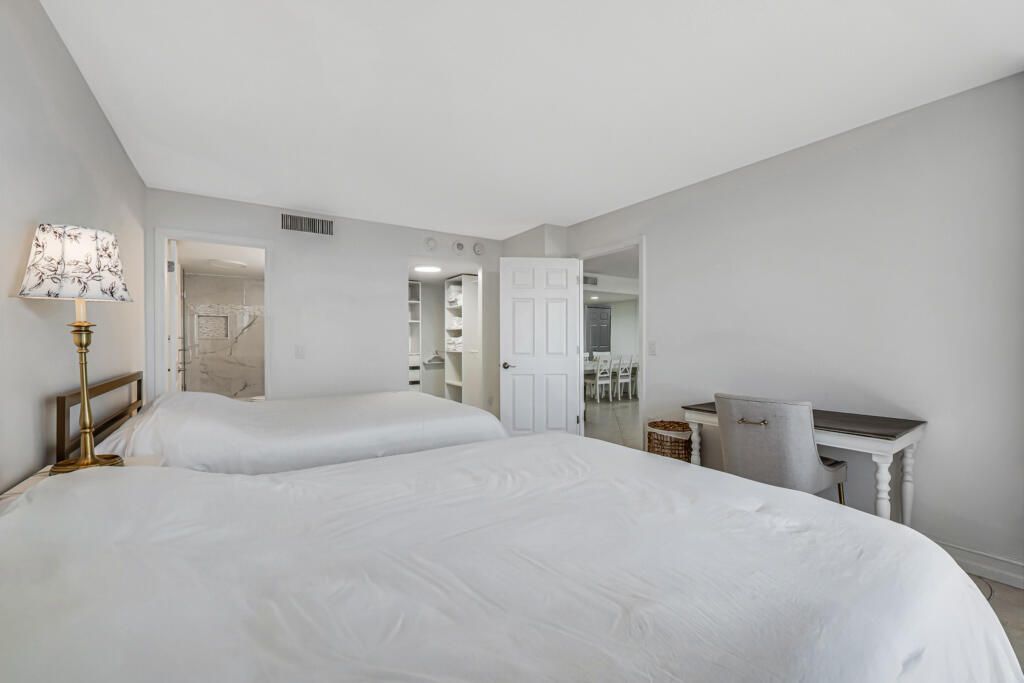 5600 N Flagler Drive, West Palm Beach, FL 33407 Photo