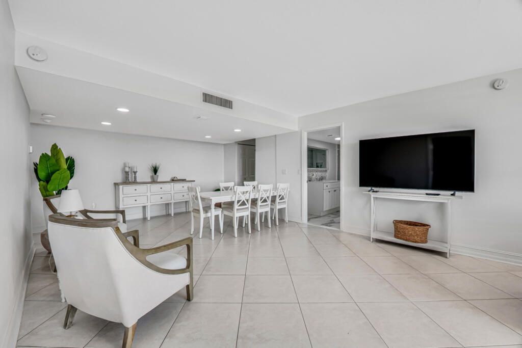 5600 N Flagler Drive, West Palm Beach, FL 33407 Photo