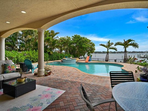 881 SE Saint Lucie Boulevard, Stuart, FL 34996