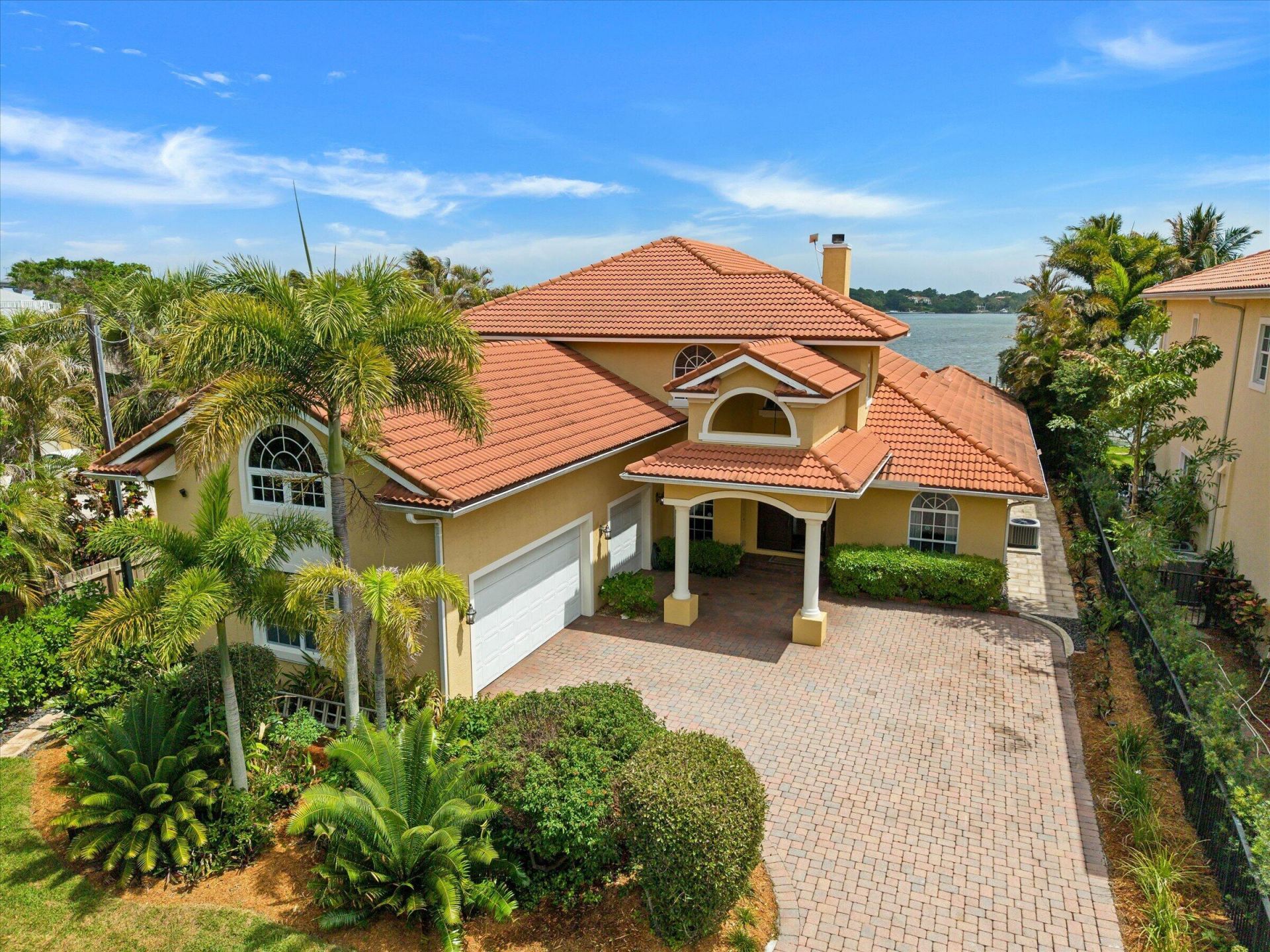 881 SE Saint Lucie Boulevard, Stuart, FL 34996 Photo