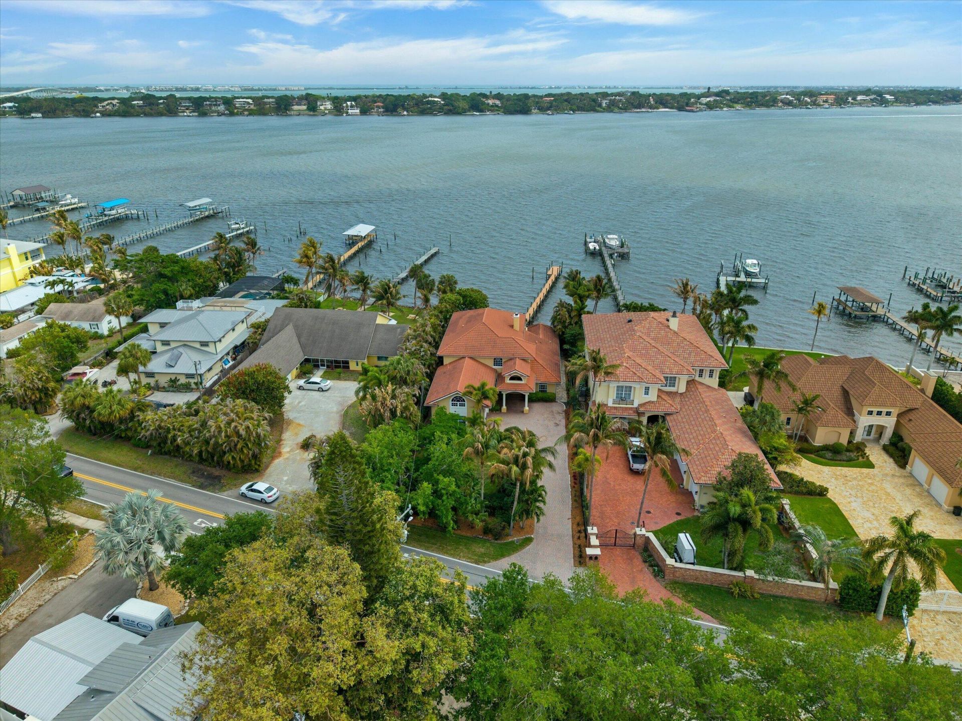 881 SE Saint Lucie Boulevard, Stuart, FL 34996 Photo