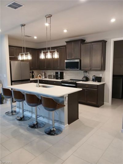 10371 Bonavie Cove Dr , Fort Myers, FL 33966 Photo