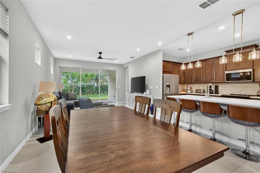 10371 Bonavie Cove Dr, Fort Myers, FL 33966 Photo