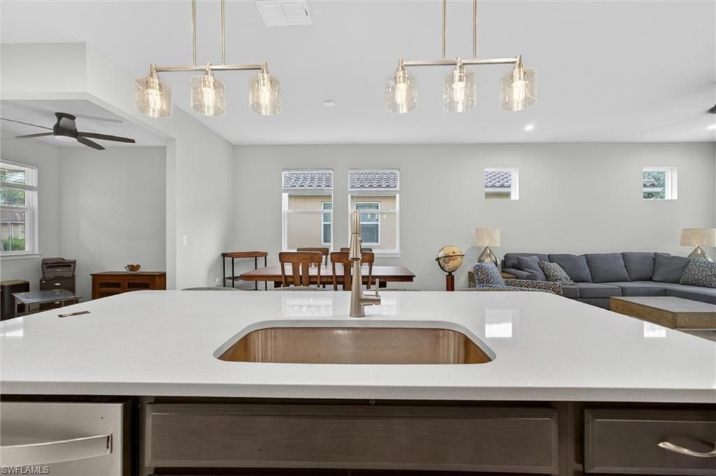 10371 Bonavie Cove Dr, Fort Myers, FL 33966 Photo