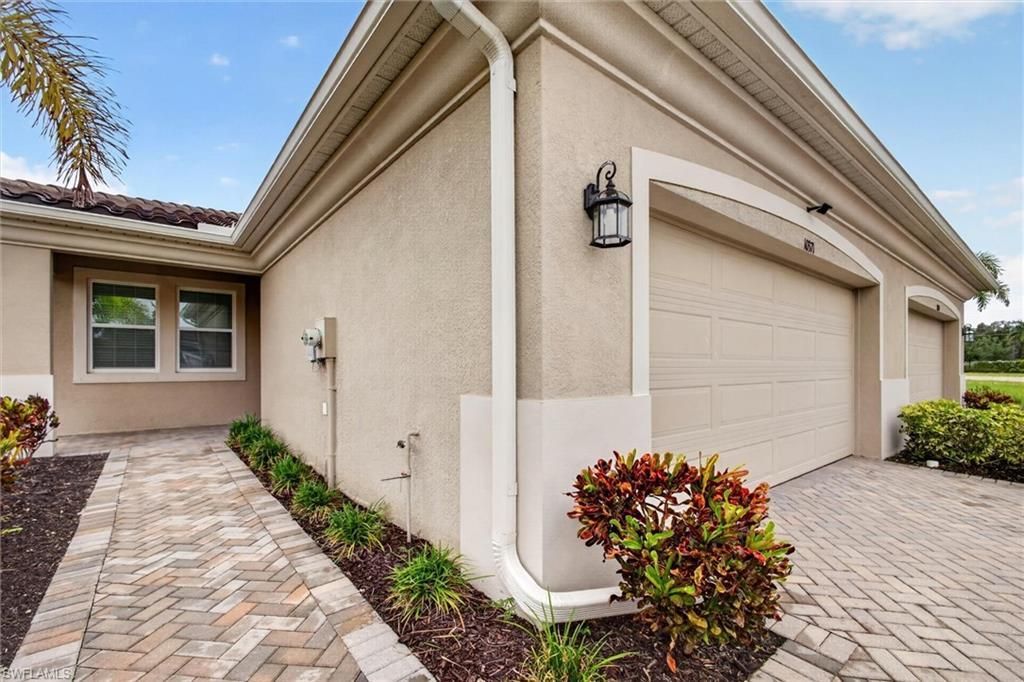 10371 Bonavie Cove Dr, Fort Myers, FL 33966 Photo