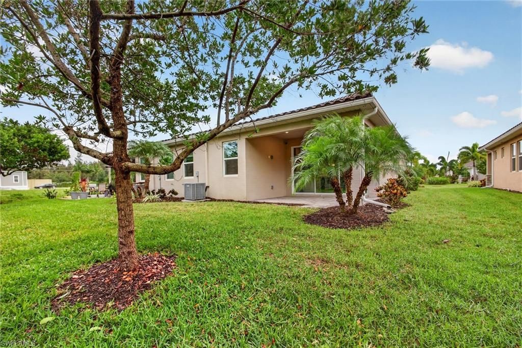 10371 Bonavie Cove Dr, Fort Myers, FL 33966 Photo