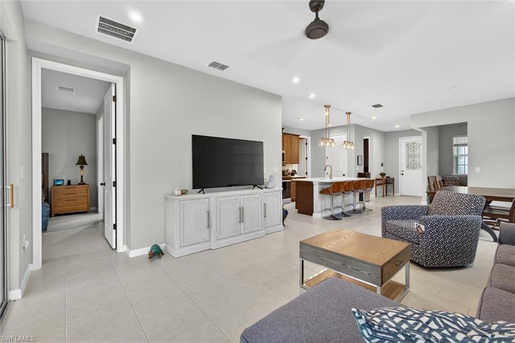 10371 Bonavie Cove Dr, Fort Myers, FL 33966 Photo