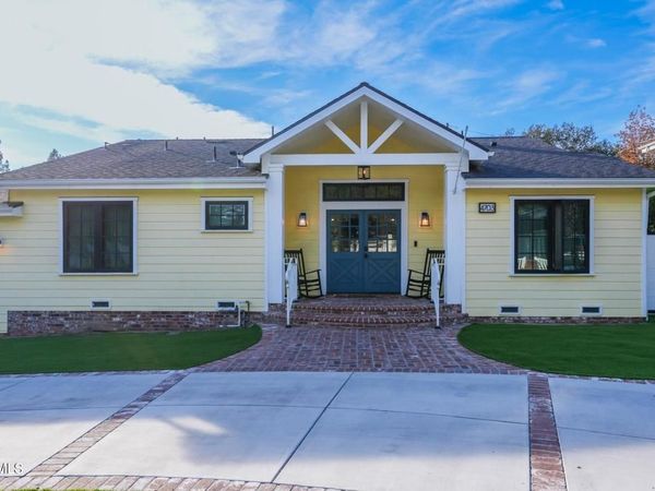 4703 Oakwood Avenue, La Canada Flintridge, CA 91011