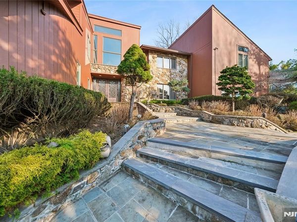 93 Jackson Drive, CRESSKILL, NJ 07626