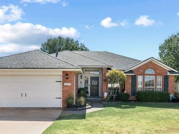 2624 NW 160th Street, Edmond, OK 73013