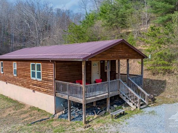 280 Hidden Path Rd, Bluefield, WV 24701