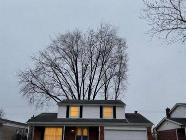 35109 Dearing Drive, Sterling Heights, MI 48312