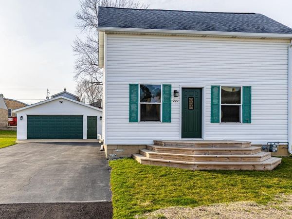200 Garfield Avenue, Reeseville, WI 53579