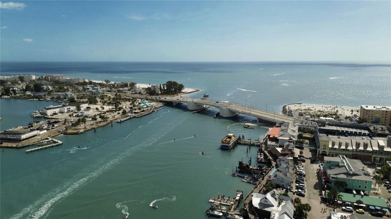 13343 Gulf Boulevard, Unit C9, Madeira Beach, FL 33708 Photo