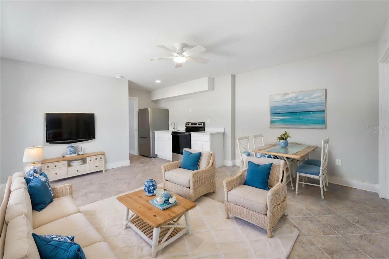 13343 Gulf Boulevard, Unit C9, Madeira Beach, FL 33708 Photo