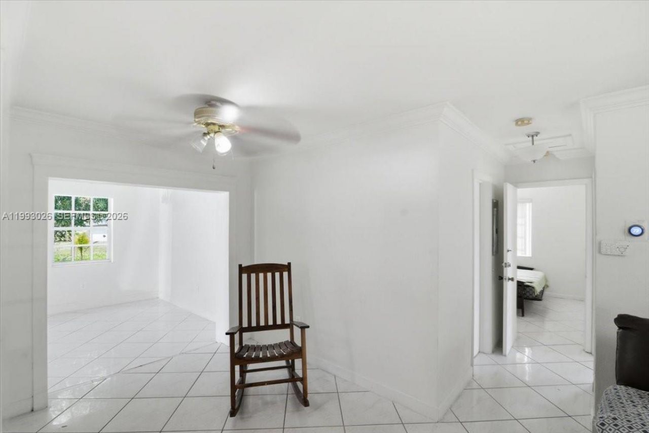1271 W 83rd St, Hialeah, FL 33014 Photo