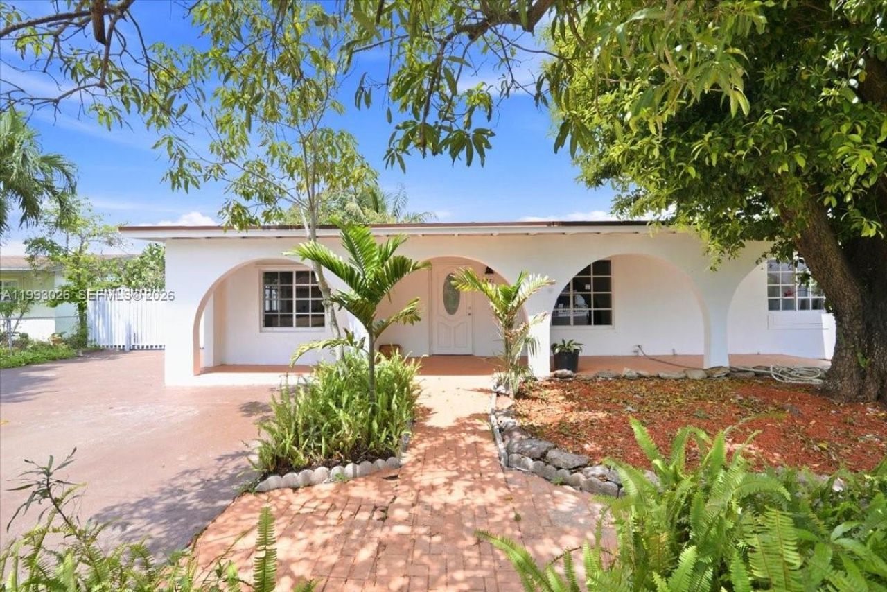 1271 W 83rd St, Hialeah, FL 33014 Photo