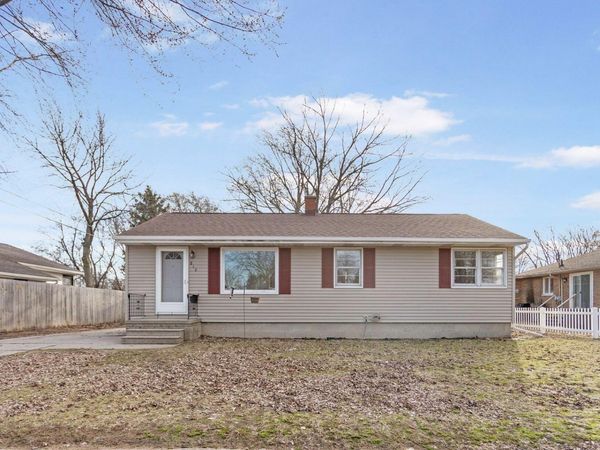 810 S Despelder Street, Grand Haven, MI 49417