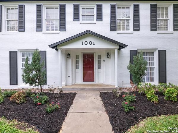 1001 N Adams St., Beeville, TX 78102